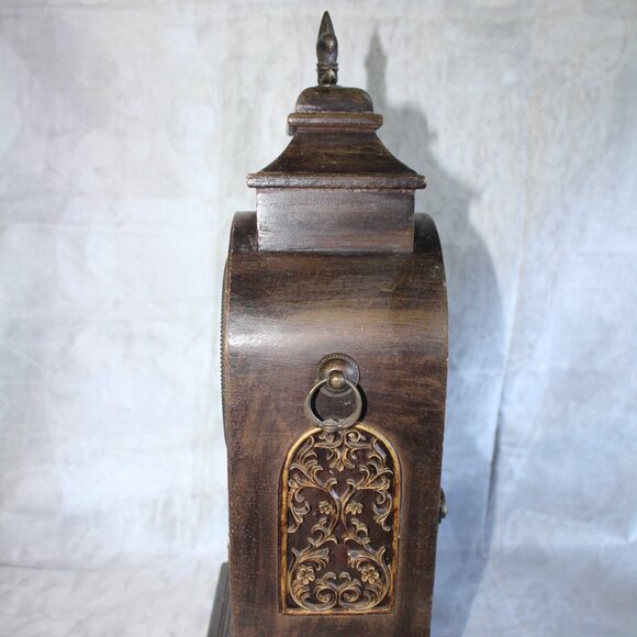 Three Hands Corp. Mantel Clock Style Clock WORKS! - Picture 11 of 13